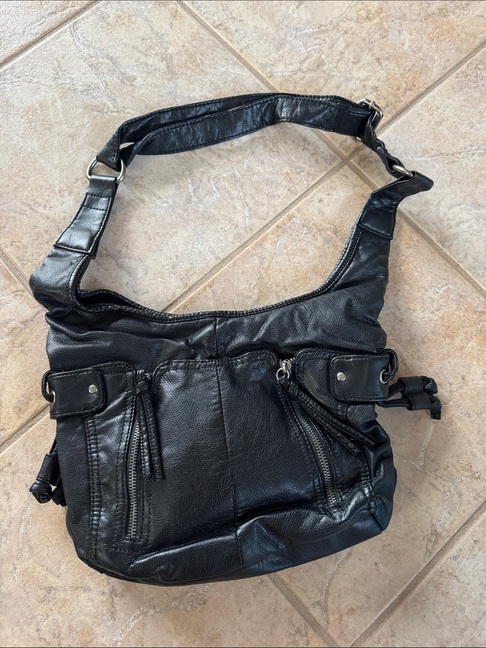Bueno Black Shoulder Bag with Zip Pocket Details